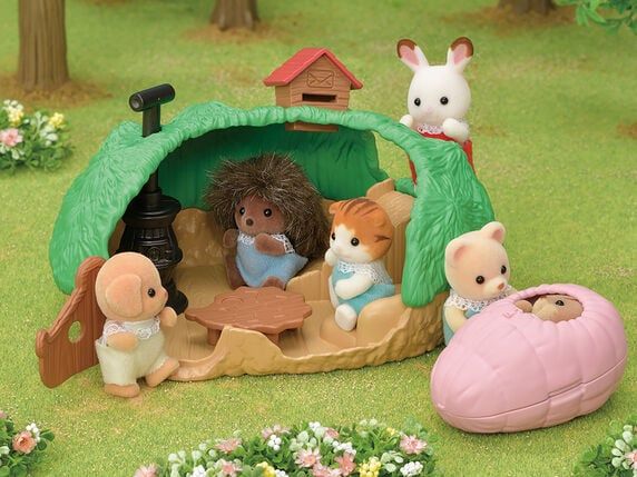 EPOCH SYLVANIAN FAMILIES EL ESCONDITE DEL ERIZO BILBERRY - Imagen 3