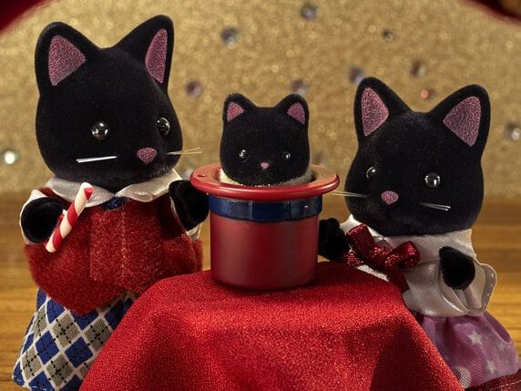 EPOCH SYLVANIAN FAMILIES FAMILIA GATO MEDIANOCHE - Imagen 3