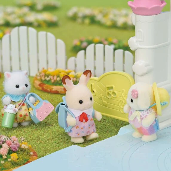 EPOCH SYLVANIAN FAMILIES AMIGOS DE LA GUARDERÍA CAMINANDO JUNTOS - Imagen 2