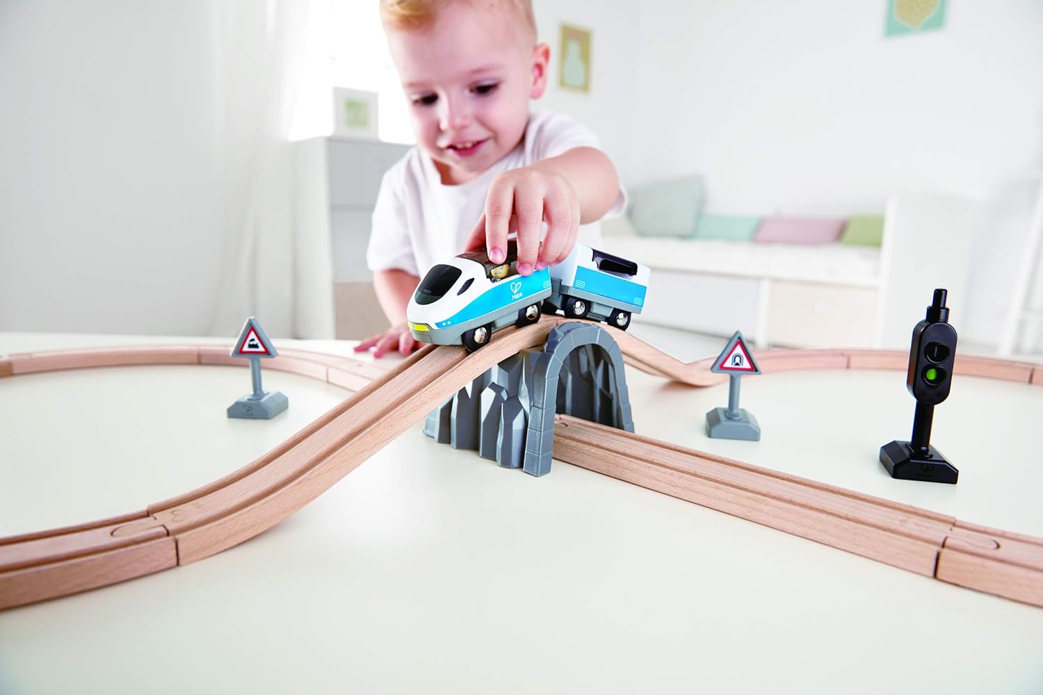 HAPE JUEGO DE TREN DE PASAJEROS - Imagen 2