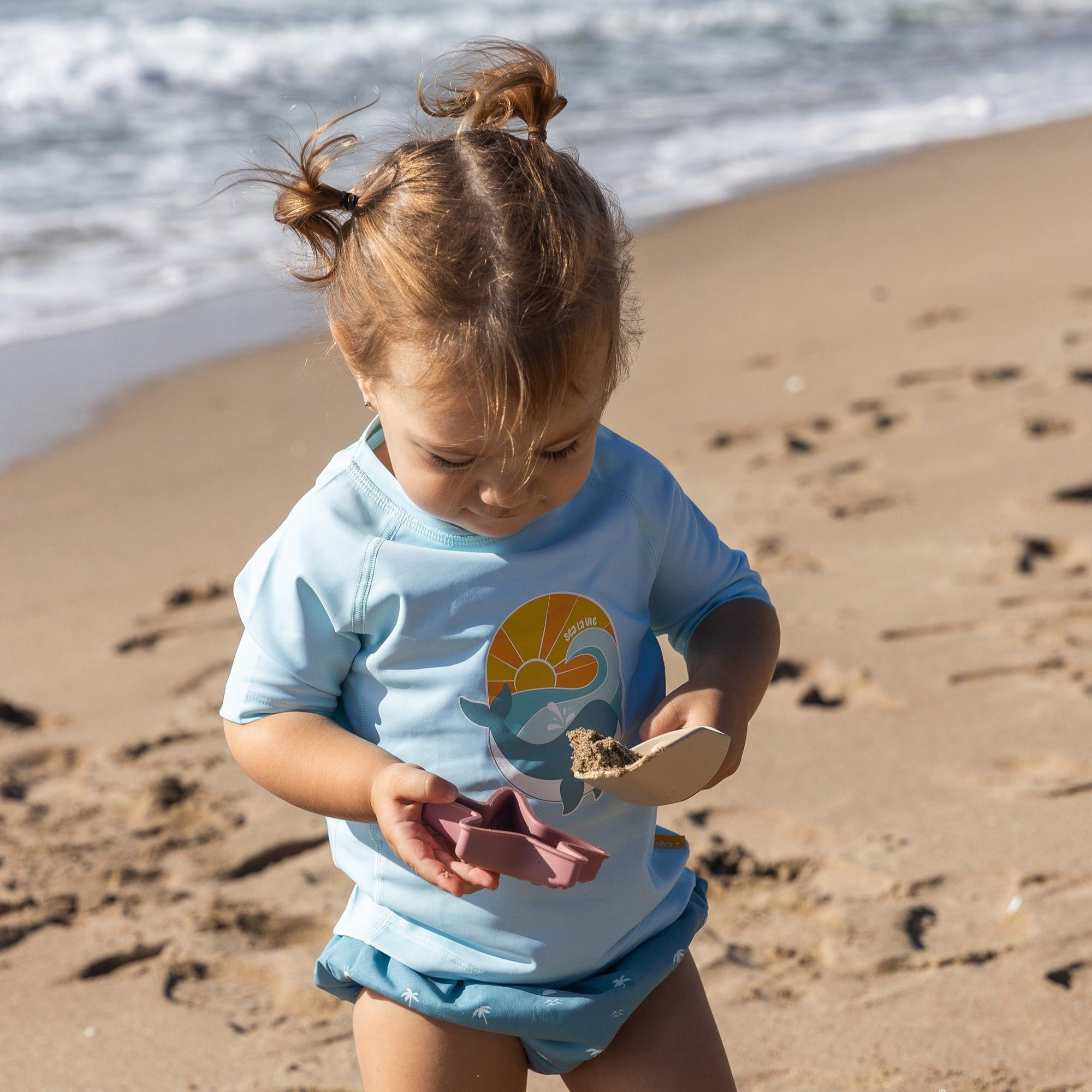 SARO CAMISETA PROTECCIÓN SOLAR 50UV SEA LA VIE 18M-24M - Imagen 3