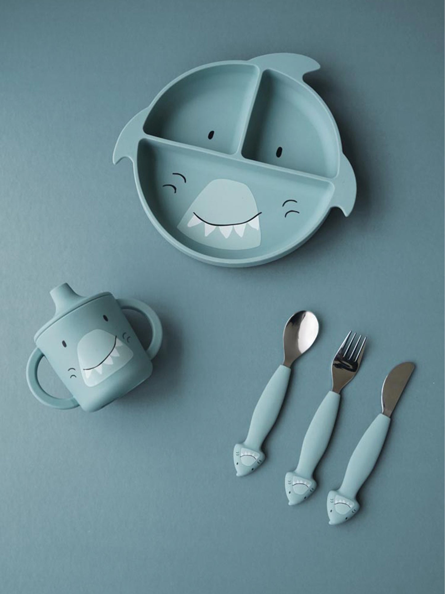 TRIXIE CUBIERTOS DE 3 PIEZAS EN SILICONA MR. SHARK - Imagen 3