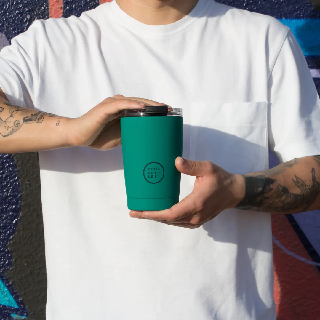COOL BOTTLES THE TUMBLER VIVID QUETZAL 550 ML - Imagen 3