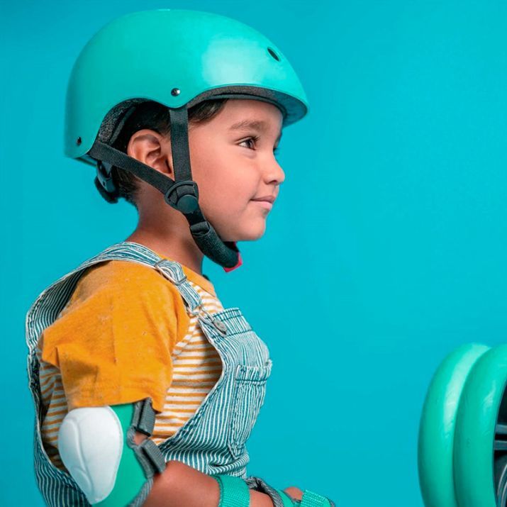 YVOLUTION CASCO TALLA S VERDE - Imagen 2